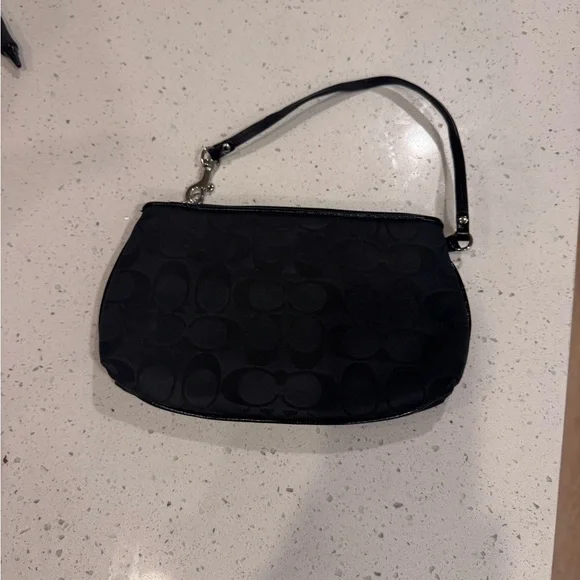 Coach Black Signature Wristlet Clutch - Picture 3 of 8